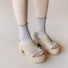 Load image into Gallery viewer, Picnic Mid Crew Socks: Olive
