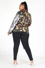 Load image into Gallery viewer, Camo Mixed Jacket
