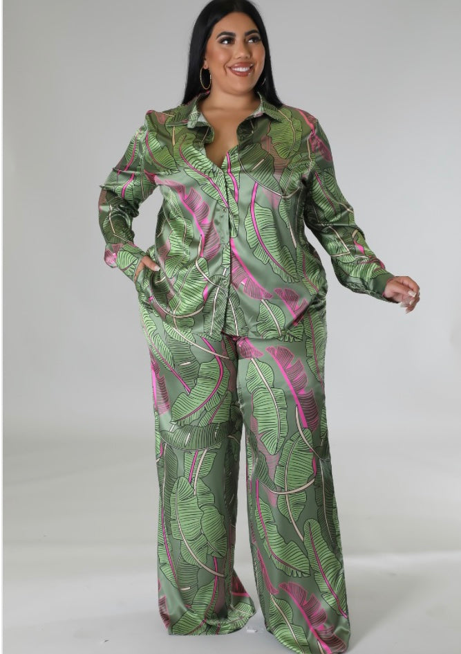 Silky Tropical Island Lounge Set