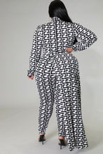 Load image into Gallery viewer, Plus Size Printed Angle 2pc Set
